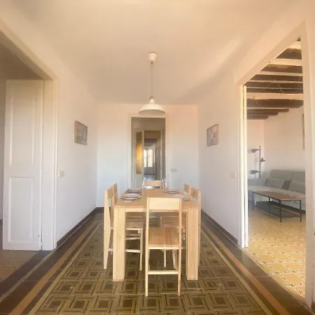 Tarracohomes, Th152 La Nau Apartment *